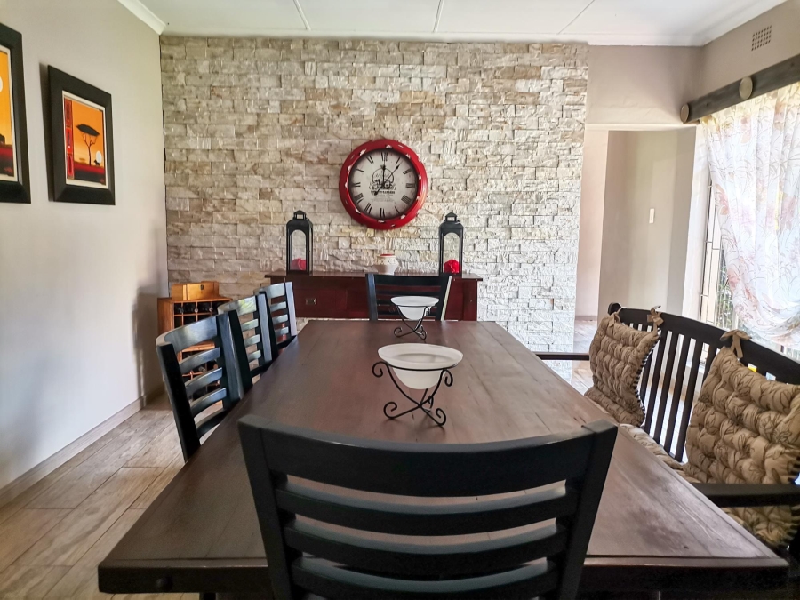 3 Bedroom Property for Sale in Safari Gardens North West